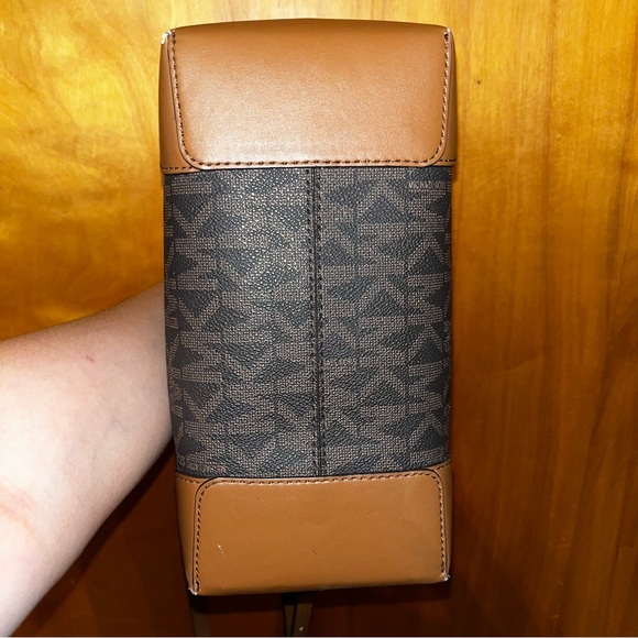 Michael Kors Mercer Brown MD Center Zip Tote Satchel Shoulder Handbag - Picture 6 of 12